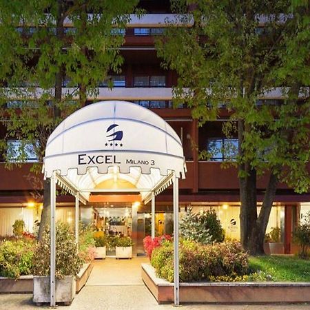 Excel Hotel Milano 3 Базильо Экстерьер фото