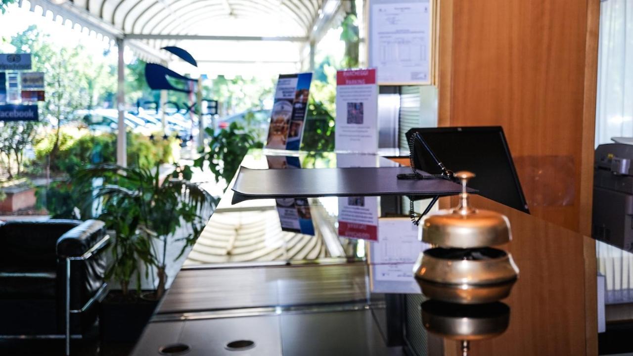Excel Hotel Milano 3 Базильо Экстерьер фото